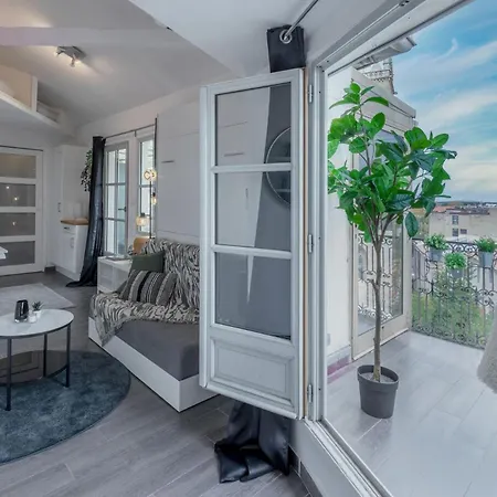 La Terrasse, Vue Sur Les Toits De Montpellier Apartamento Exterior foto