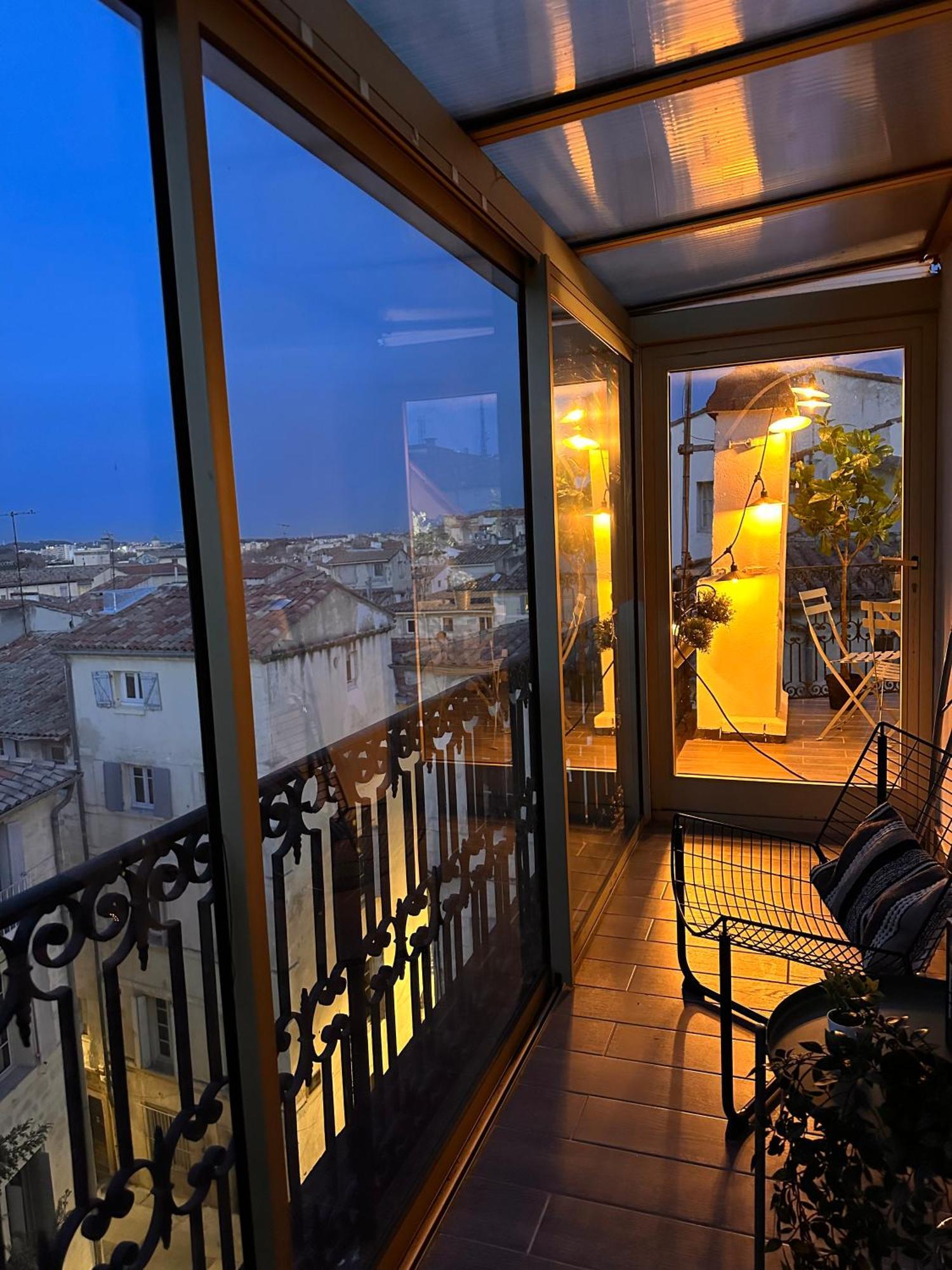 La Terrasse, Vue Sur Les Toits De